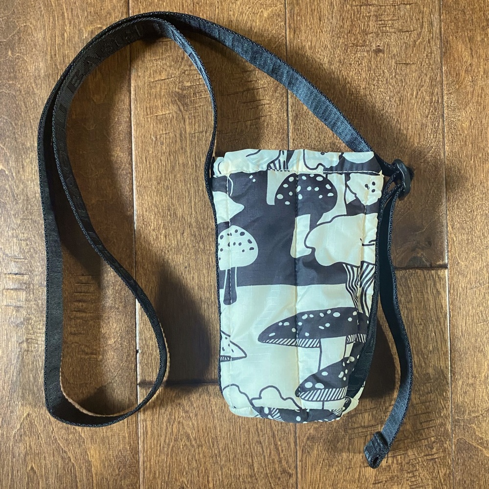 BAGGU Mushroom Puffy Water Bottle Sling
